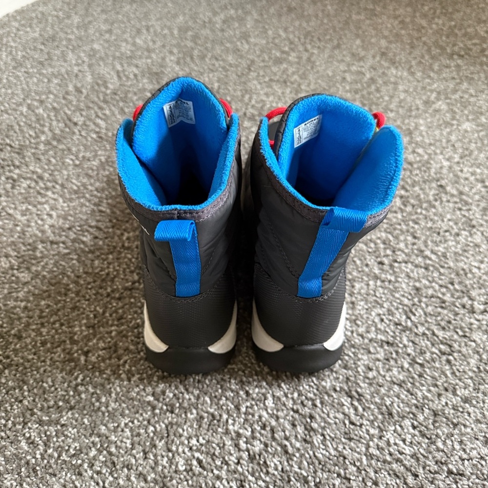 Sorel Kids Winter Boots with Blue Lining and Red Laces - Picture 5 of 7